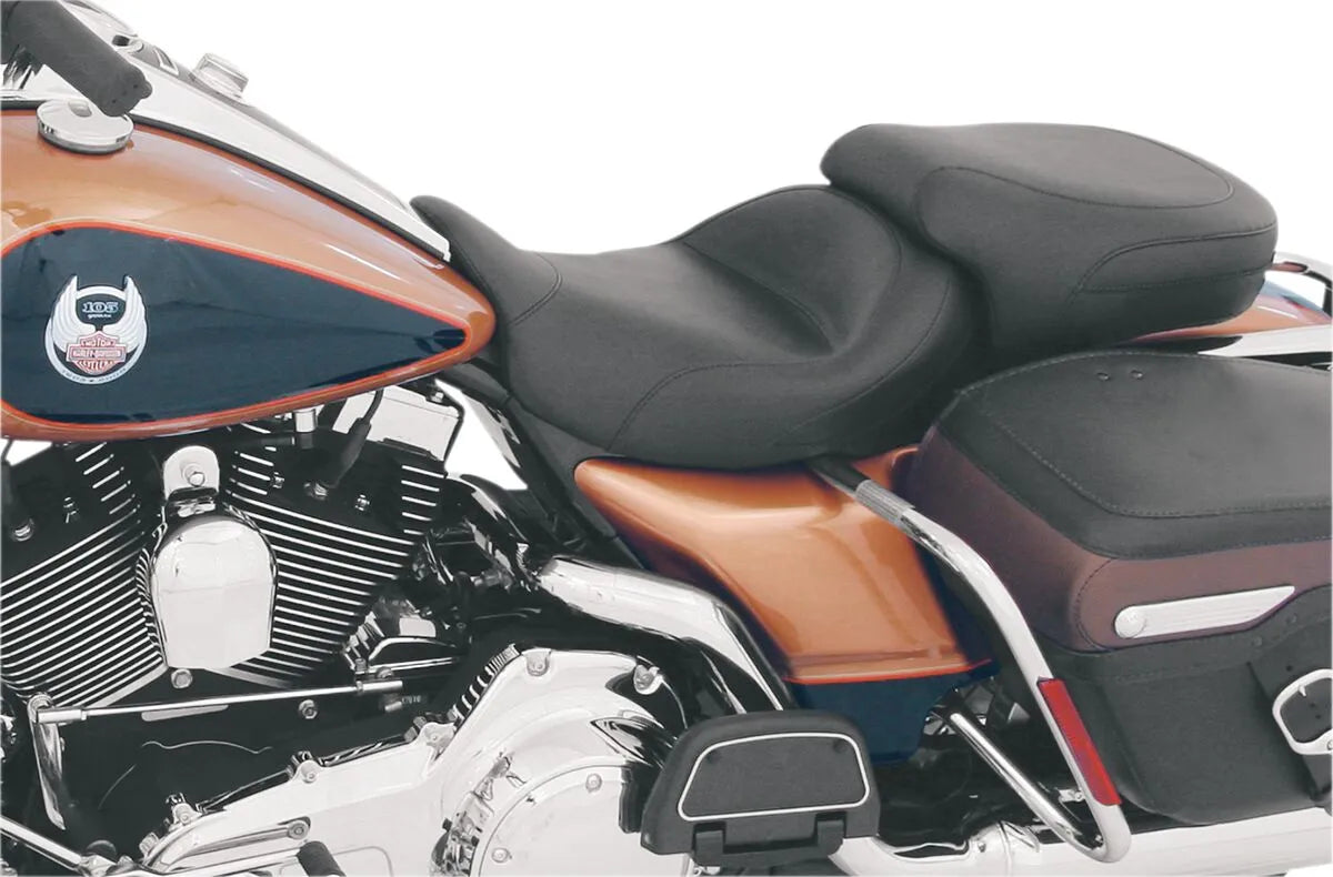 Mustang Solo Seat - Black Vinyl Comfort